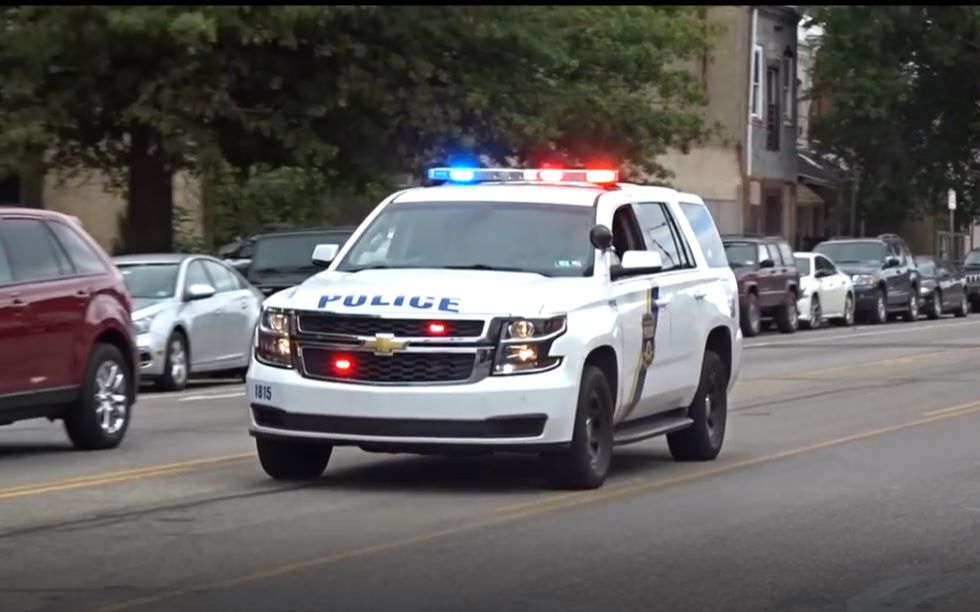 搬运2019年美国各地警察出警特别合集