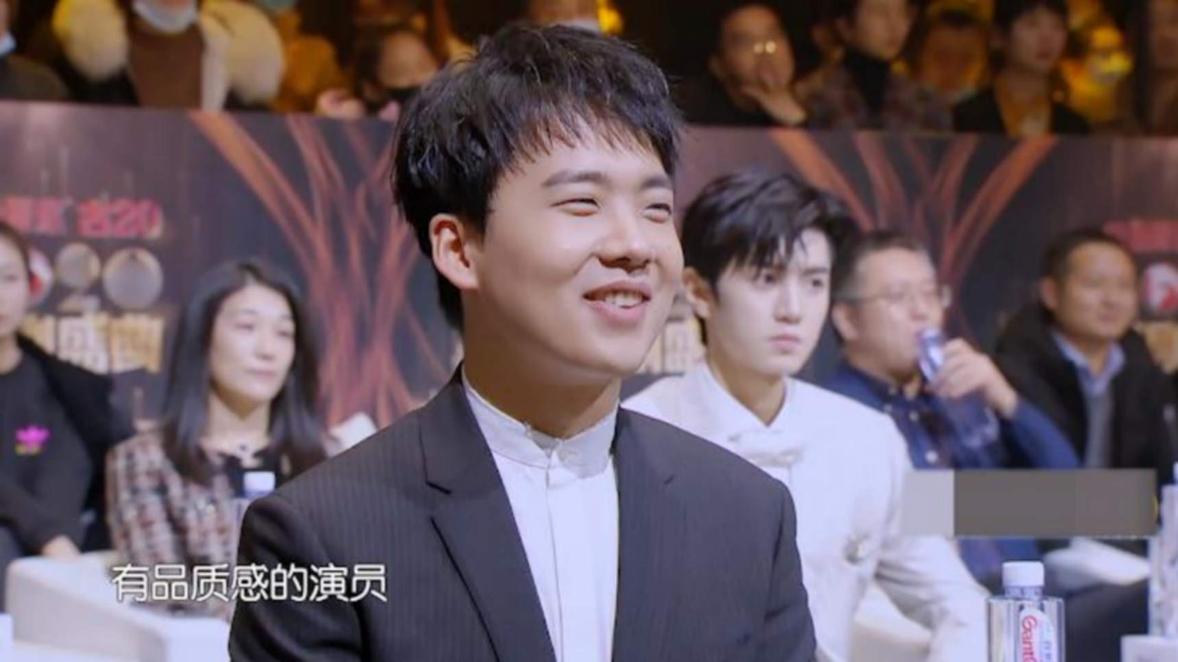 国剧盛典郭德纲夸赞庆余年台下郭麒麟笑开了花