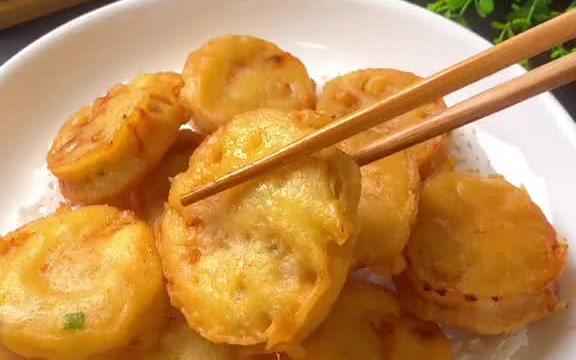 在家怎样才能做出外脆里嫩的炸藕盒呢,这个做法简单零失败