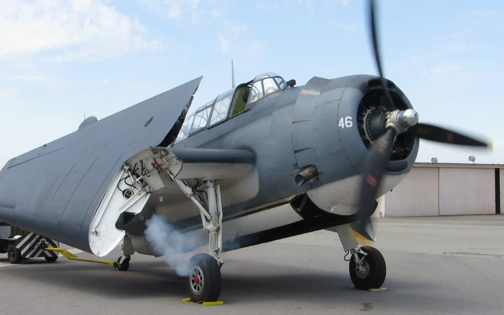 格鲁曼复仇者鱼雷攻击机机翼折叠