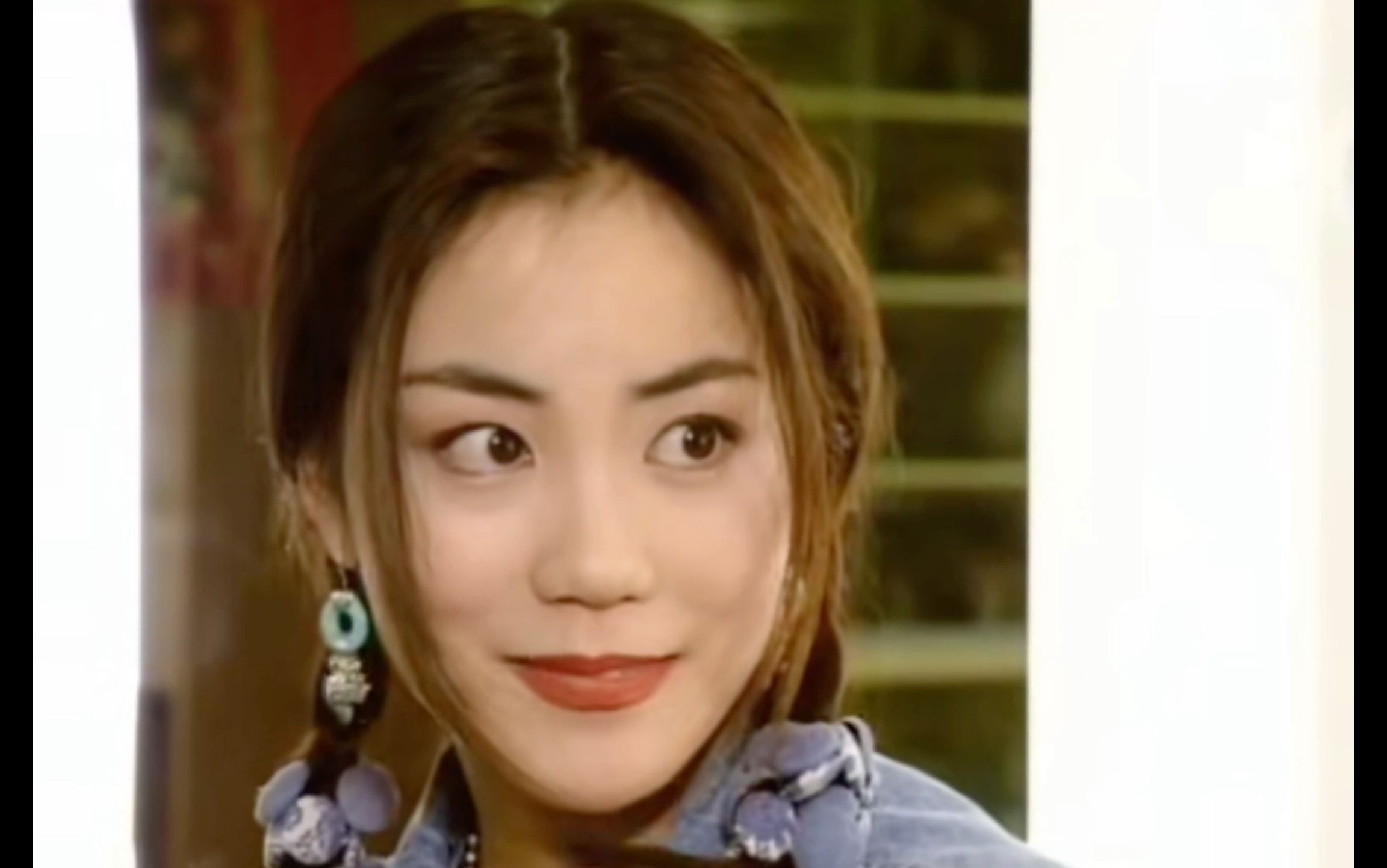 王菲,秦煌1993拍摄短片|俩辫子雯雯太美太稚嫩了