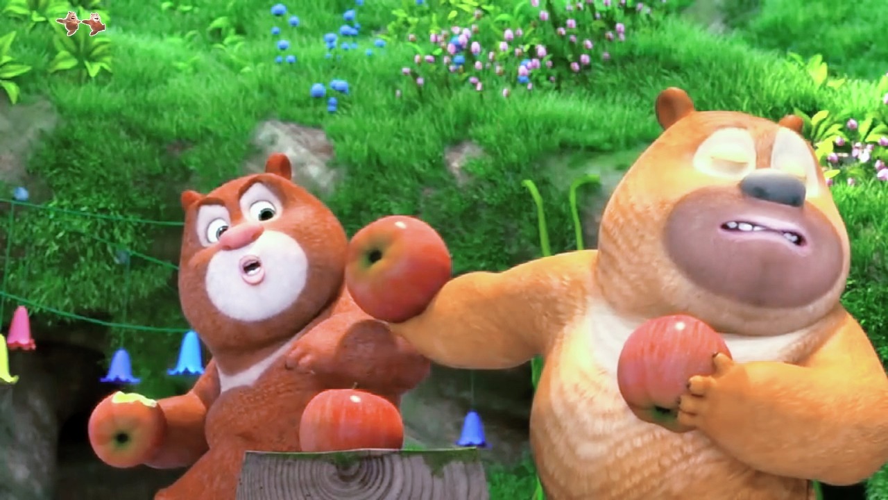 熊出没:熊大小时候就好疼爱熊二,把大苹果给弟弟吃,真是好哥哥