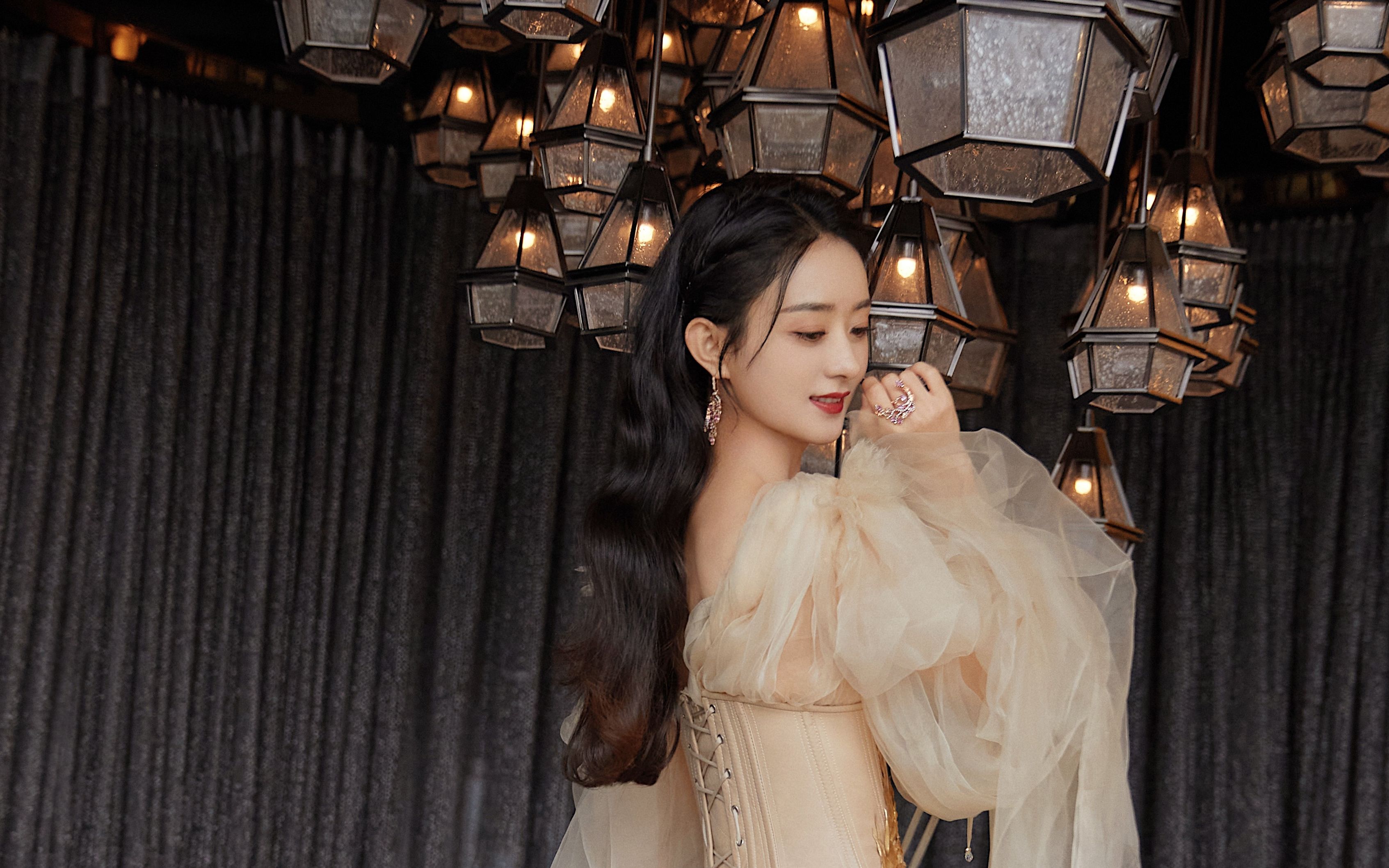 赵丽颖时尚芭人间理想