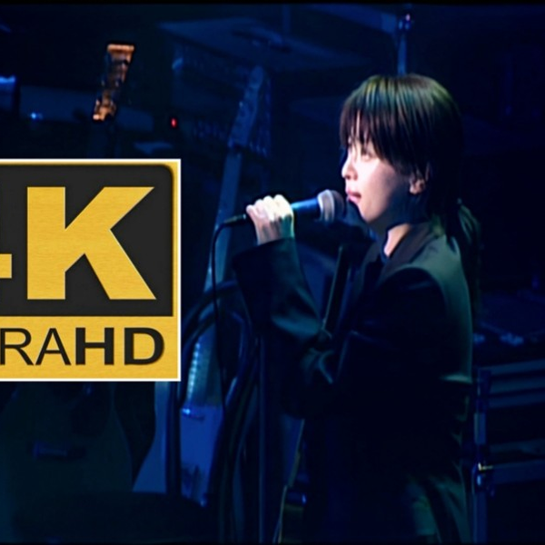 4K修复04LIVE】坂井泉水——『あの微笑みを忘れないで』+『世界はきっと未来の中』_哔哩哔哩_bilibili