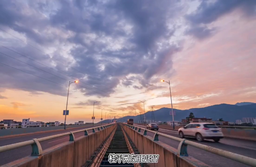 桂平郁江二桥晚霞