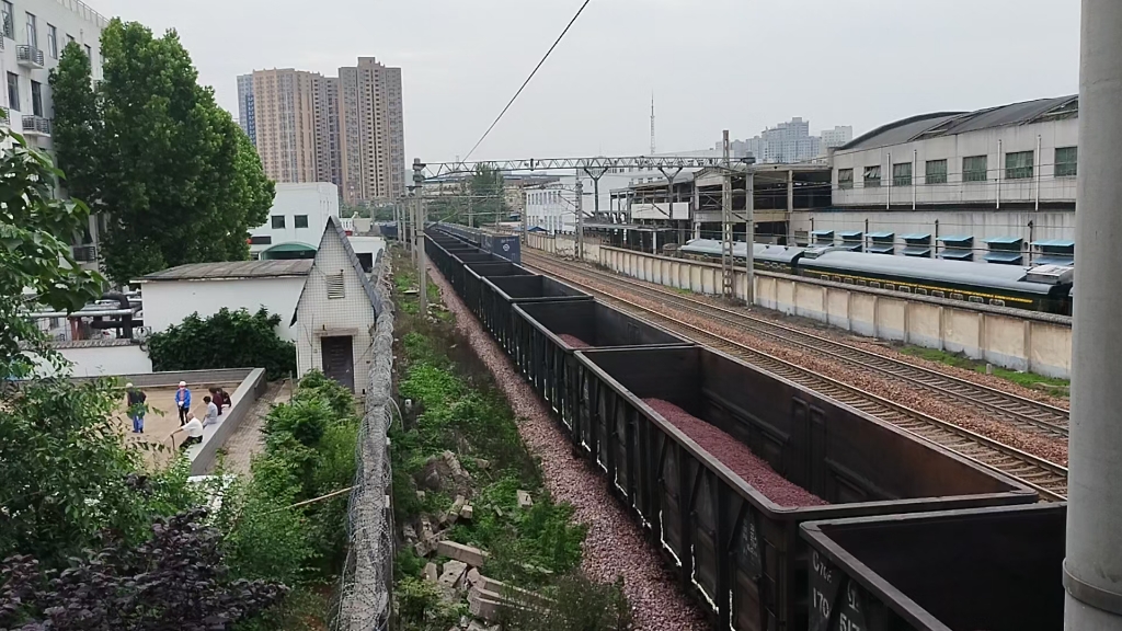 京广铁路&陇海铁路-郑州解放大桥拍货列27