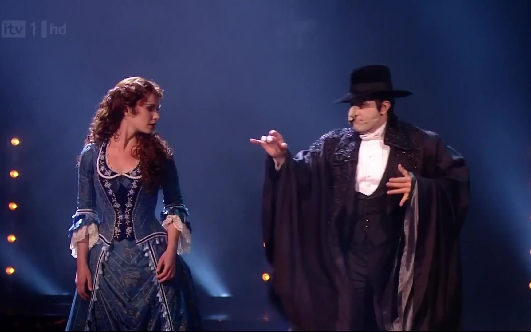 [图]【2012全英经典音乐奖】歌剧魅影选段 - Sierra Boggess & Ramin Karimloo