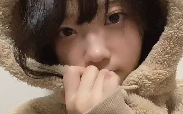 二叶惠麻(二葉エマ)这样看有点像架乃由罗