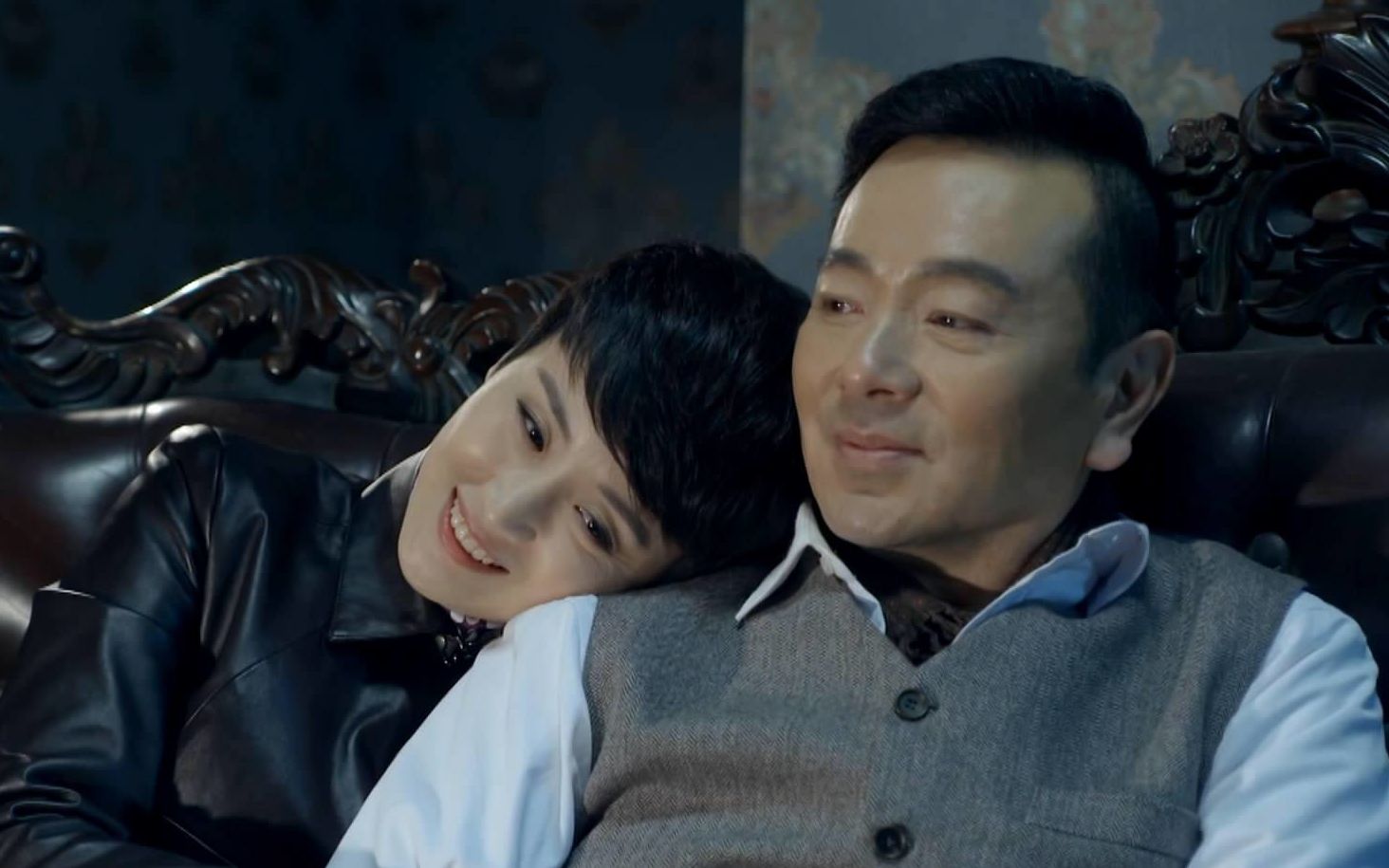 61岁张晨光隐婚20年,妻子被宠成了公主,如今一家四口幸福圆满