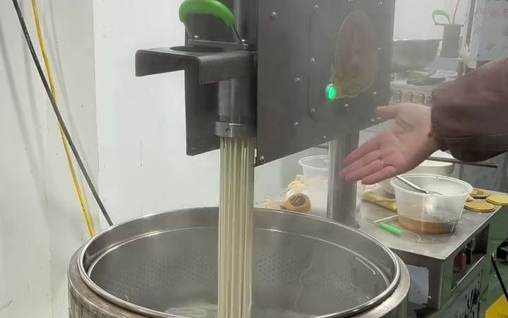 自带安全防压面筒,一小时700多碗,面馆食堂饭店好帮手牛肉面炒面 餐饮