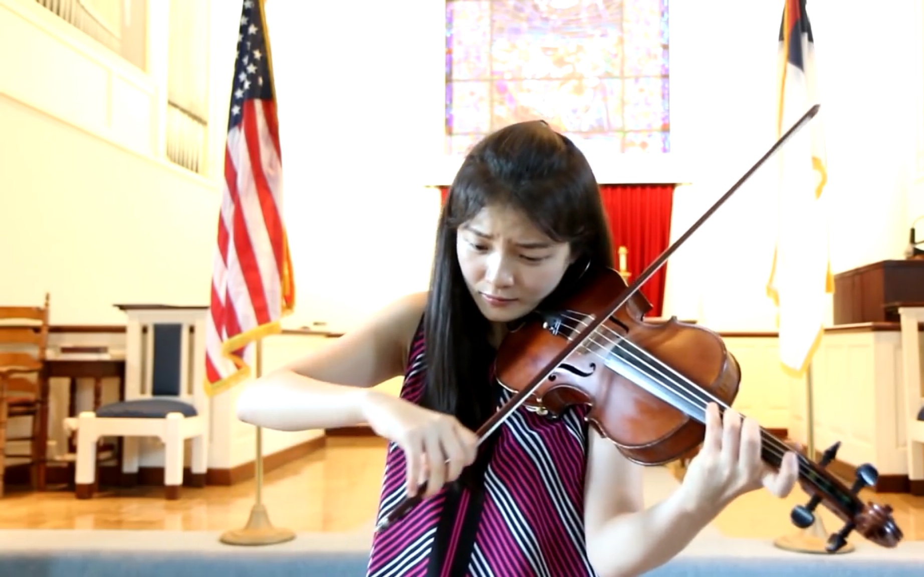 [图]里丁格-b小调小提琴协奏曲 第二乐章 Rieding Violin Concerto in B minor 2nd Mov - Jennifer Jeon