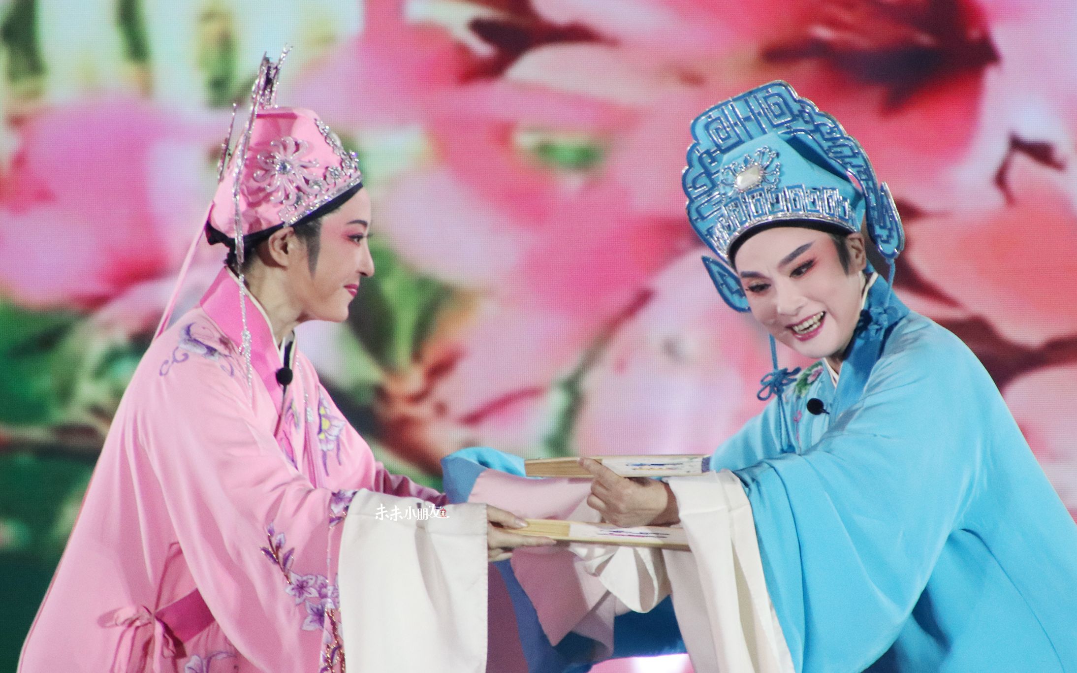 越剧晚会首届大运河戏曲节开幕式十八相送谢群英陈雪萍