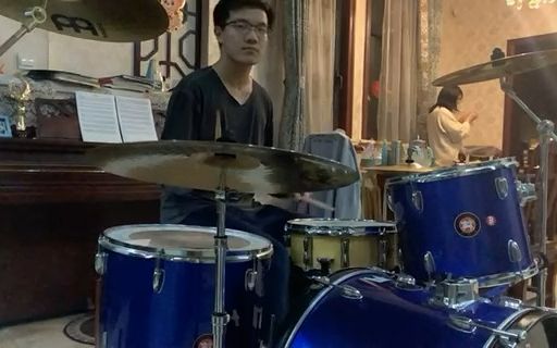 [图]爵士鼓Twist and shout（The Beatles） drum cover