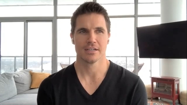 [图]上载新生 第二季 主角演员采访 UPLOAD - (SEASON 2 ) - ROBBIE AMELL INTERVIEW (2022)