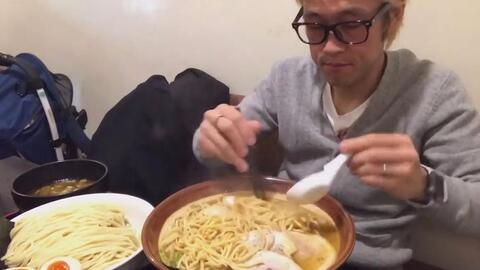 大食い 麺増しが凄過ぎるラーメン屋さんでラーメン つけ麺を食べてみた Max鈴木 マックス鈴木 Max Suzuki 哔哩哔哩 Bilibili