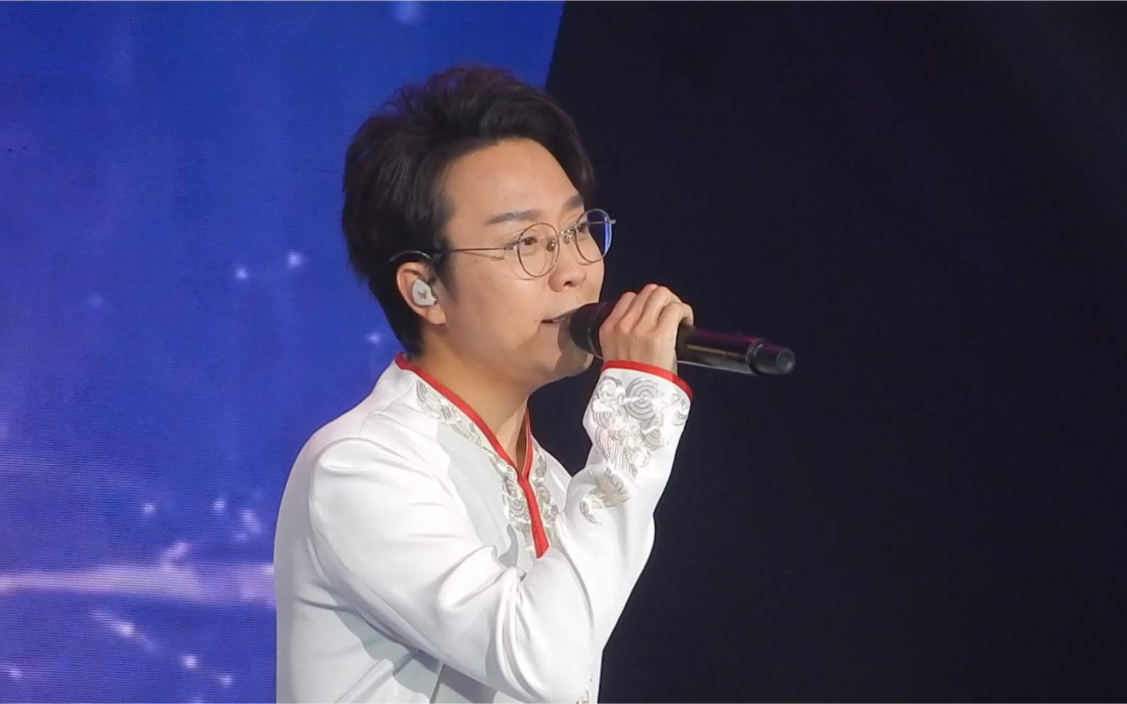 李玉刚《刚好遇见你》一小段_哔哩哔哩_bilibili