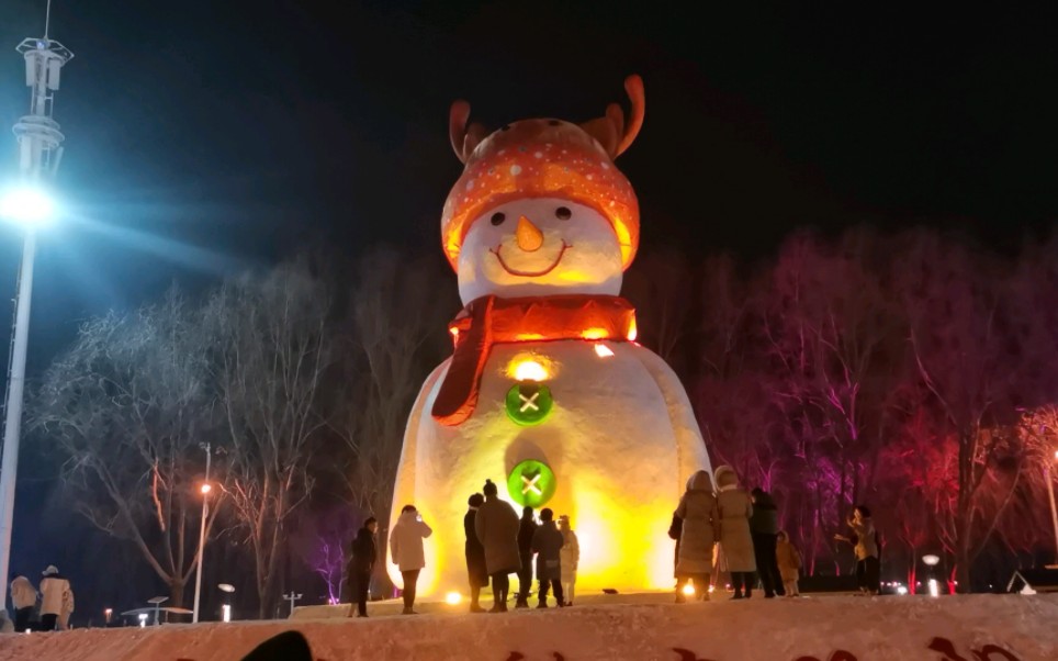 [图]小雪人和他的超大旺旺雪饼