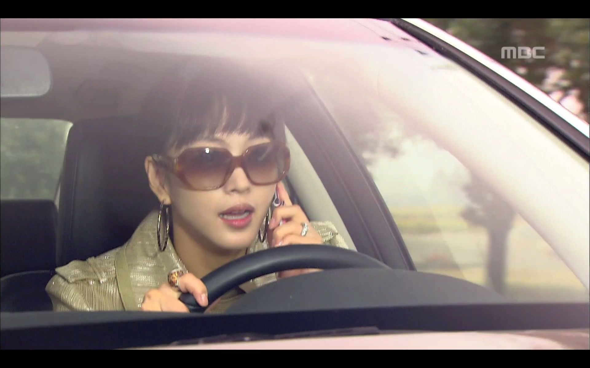 韩剧美女飙车58