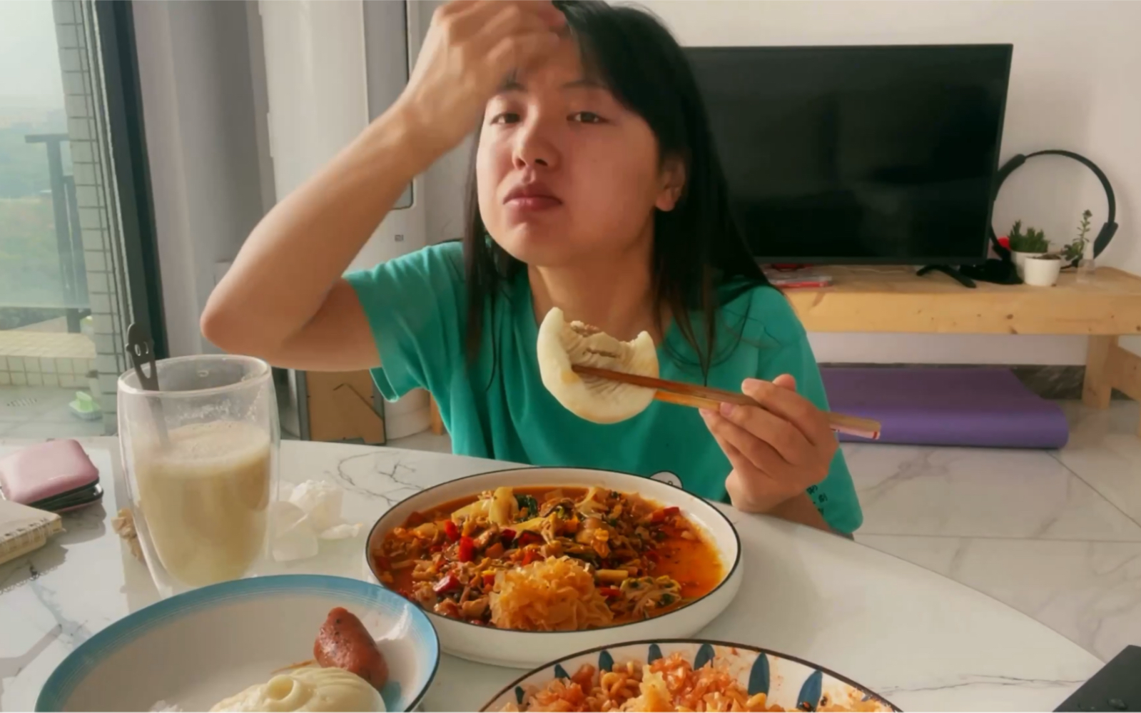 吃饭吧唧嘴胖妞的一日三餐_哔哩哔哩 (゜-゜)つロ 干杯~-bilibili