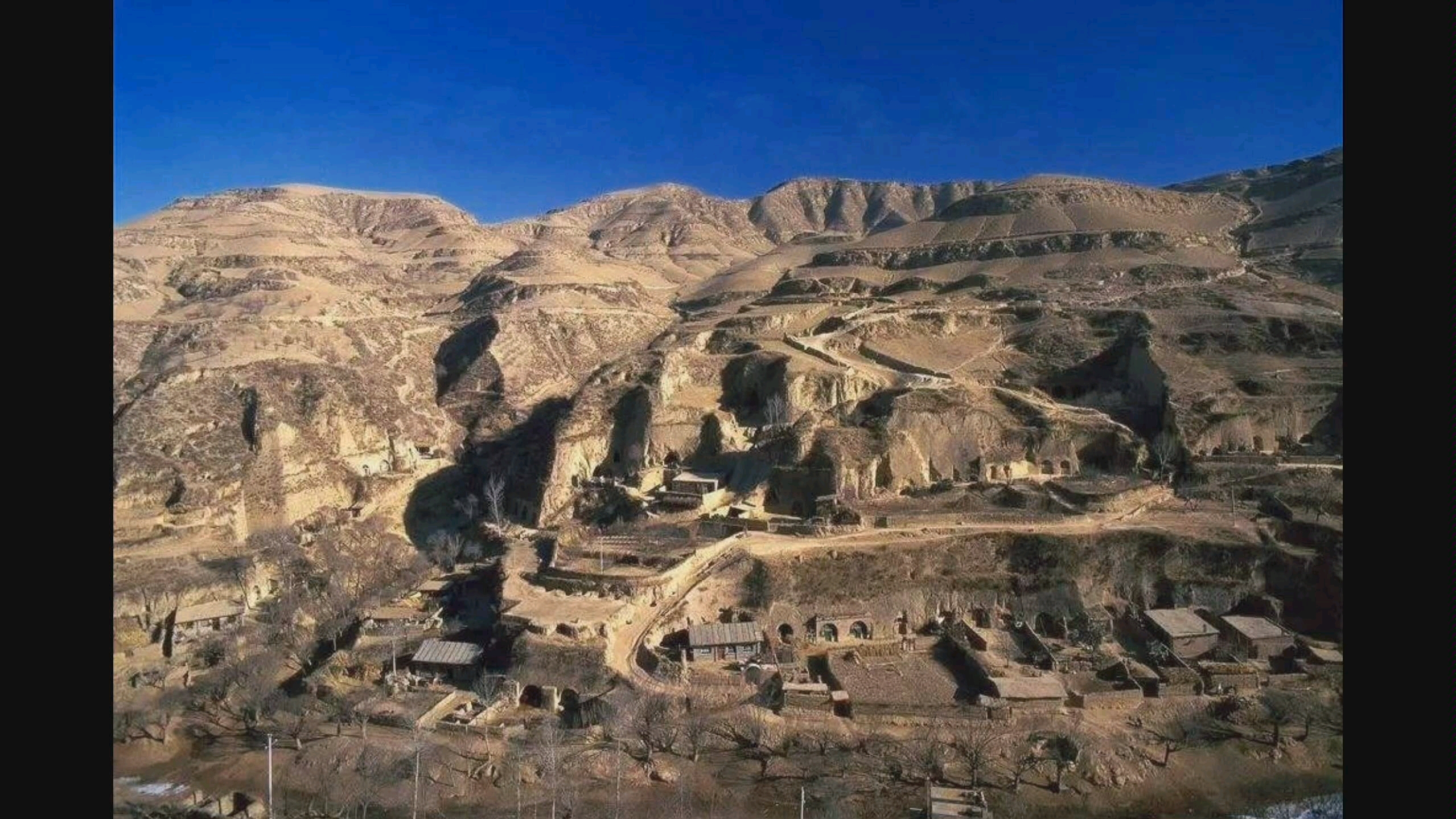 来和我一起看看甘肃的"黄土高坡"把!