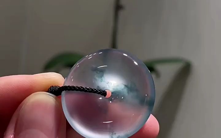 玻璃种超刚飘蓝花平安扣翡翠吊坠