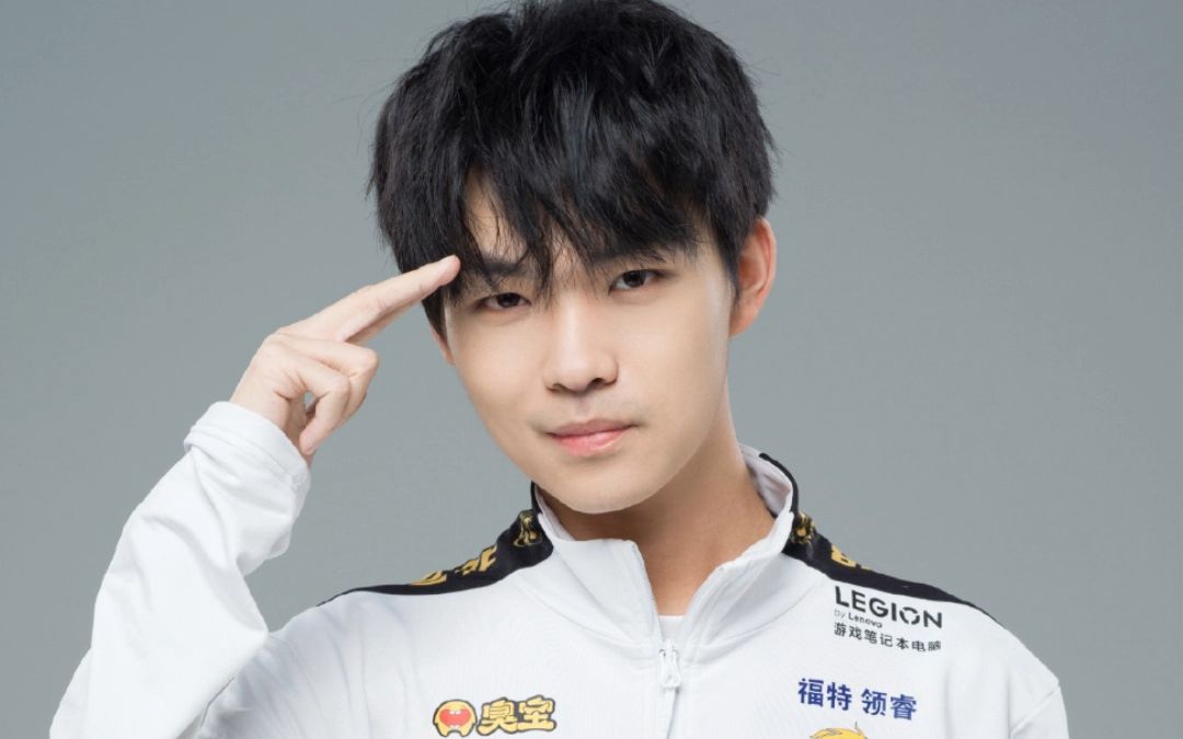 北京wb星宇定妆照花絮cut~~小星果茶就是帅