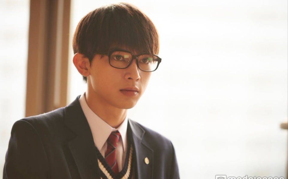 「wolf girl and black prince」吉沢亮cut