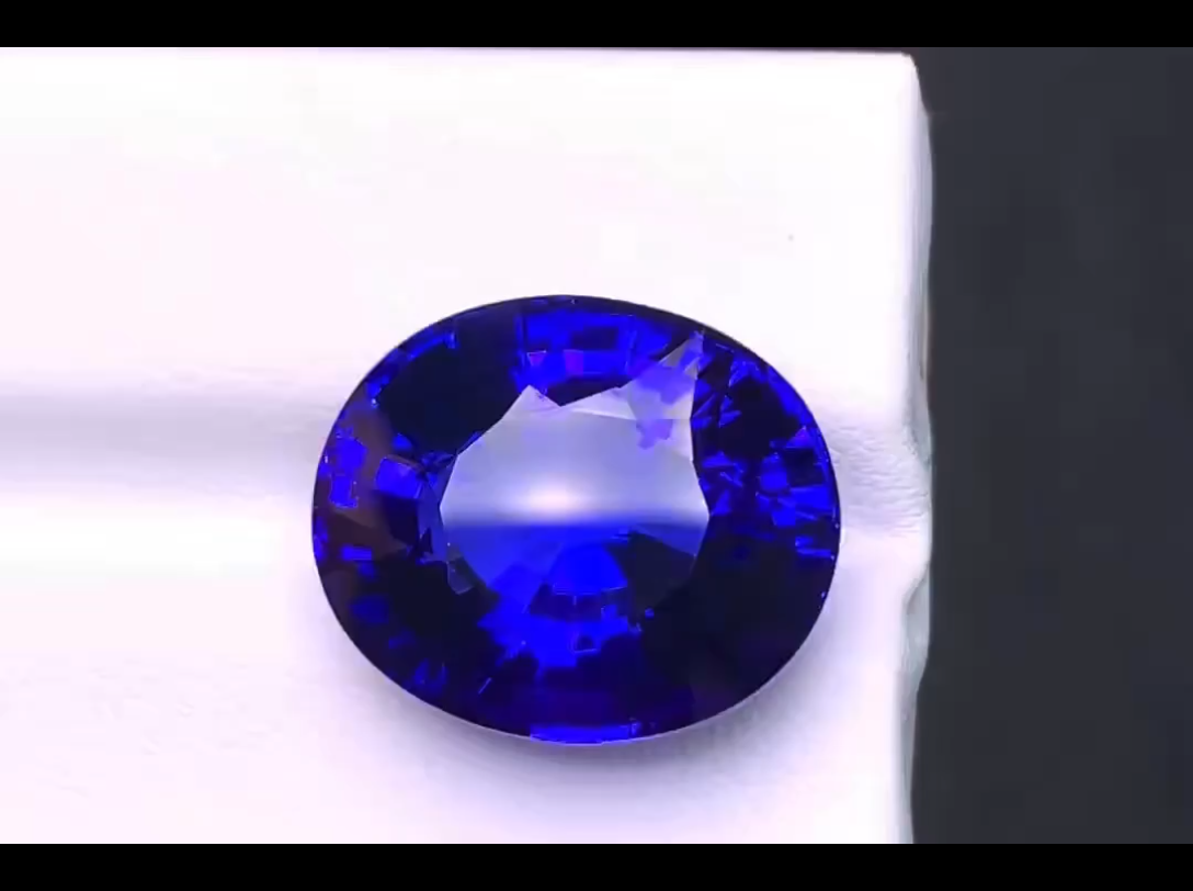 [图]儒翌20.22ct Heart of the Ocean色标级皇家蓝丝绒蓝色5A+坦桑石