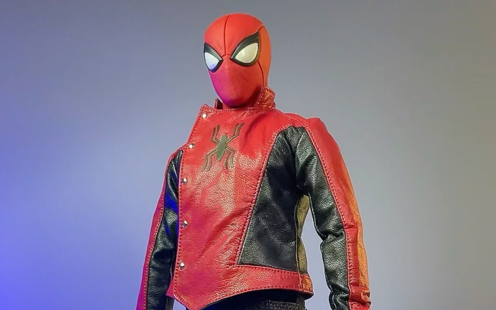 【游戏周边】蜘蛛侠的第一套战衣和最后一套