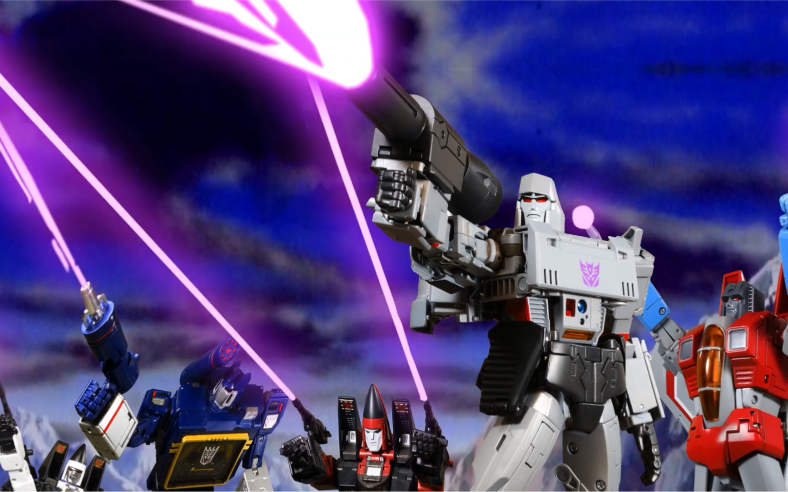 精彩片段,来自wrfilmz [热破,杯子,通天晓,弹簧,威震天,红蜘蛛,录音机