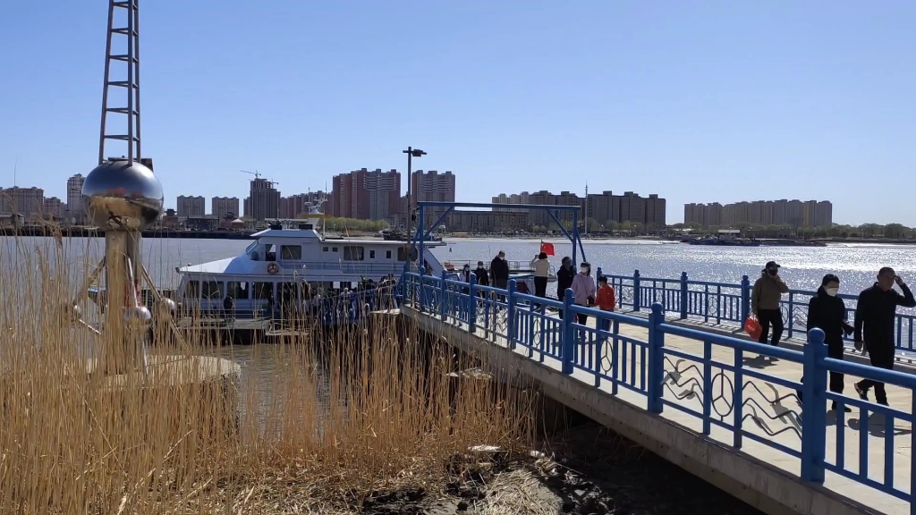 营口大辽河北岸渡口沥青码头