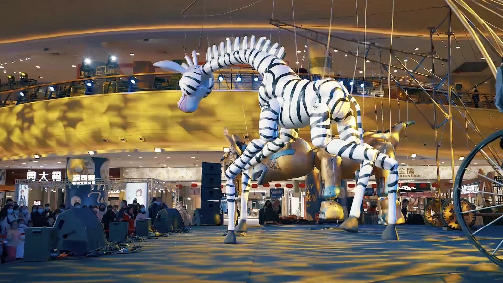 巨型木偶亲子马戏团