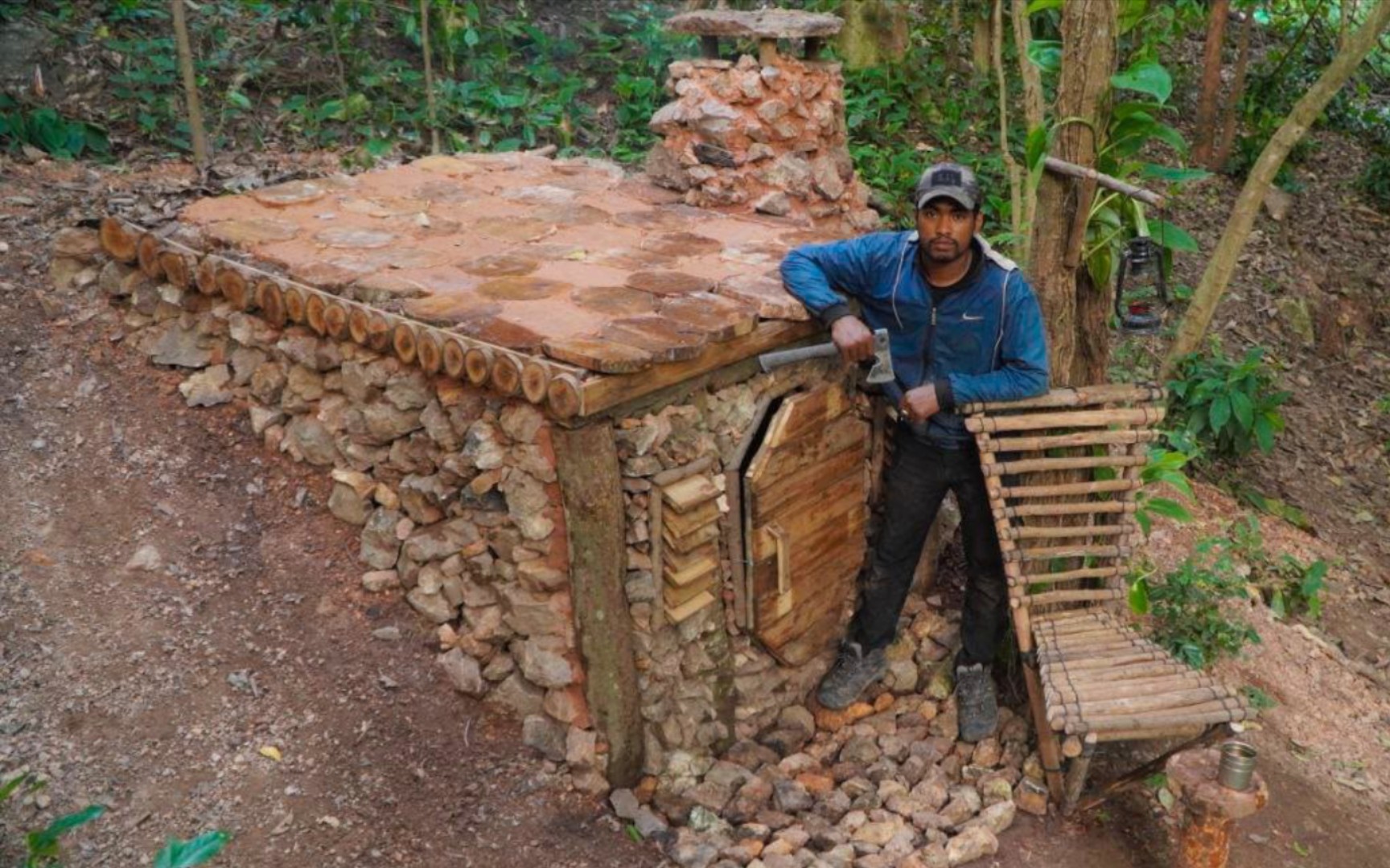 [图]全过程，从头到尾建造庇护所小屋，门窗，桌椅，壁炉，草皮屋顶