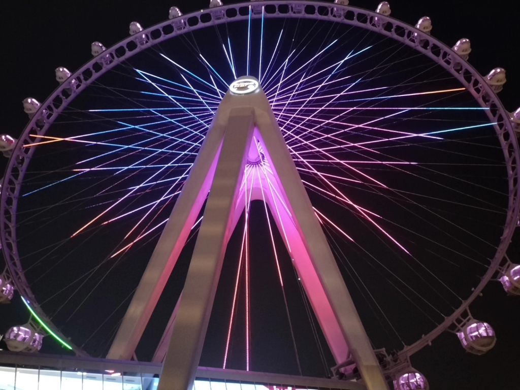 深圳欢乐港湾摩天轮夜色撩人