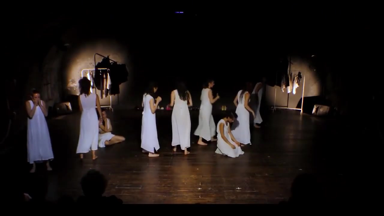 [图]《An Ordinary Day》(Una Giornata qualunque) Regia e coreografia di Paola Scoppett