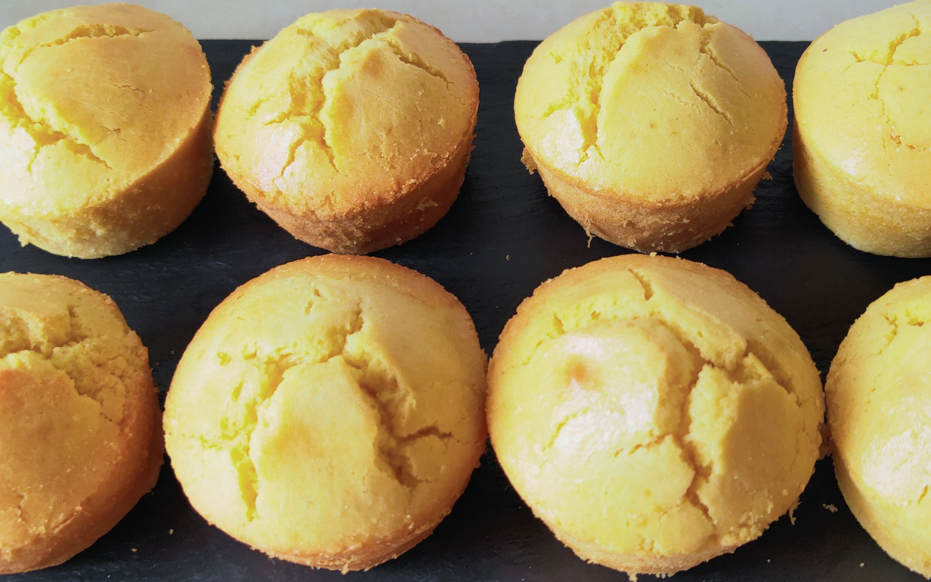 老式蜂蜜蛋糕,小时候最喜欢吃的零食,做法简单,在家也能轻松做