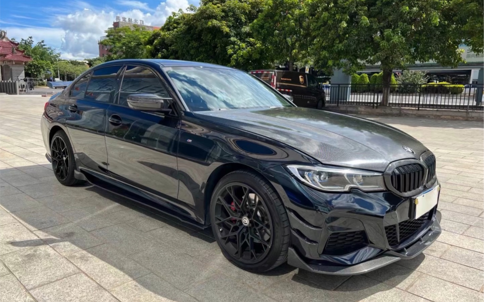 2021年7月宝马330i m运动耀夜套,1.