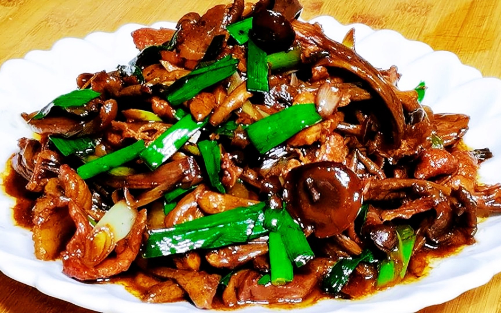 野山菌超好吃的做法,鲜香营养又入味,下饭又下酒,上桌特受欢迎