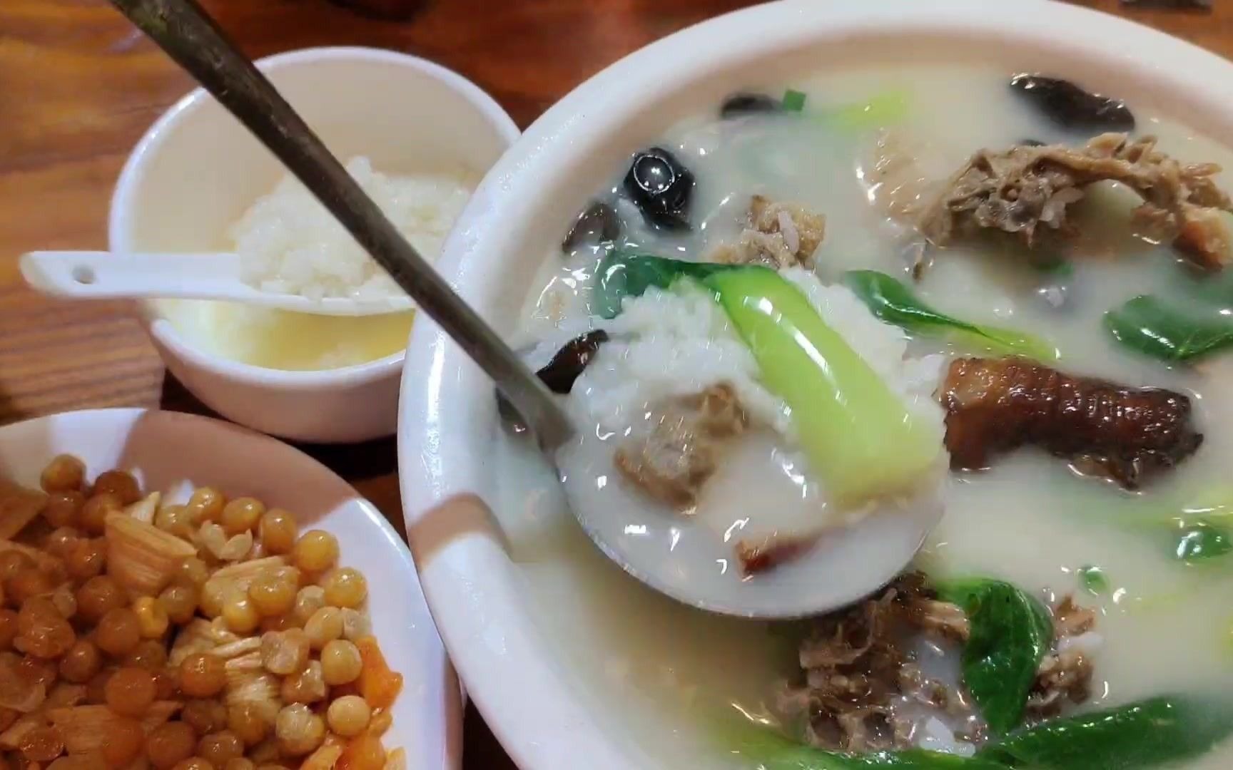 鴨骨湯泡飯vs醬香鴨骨飯