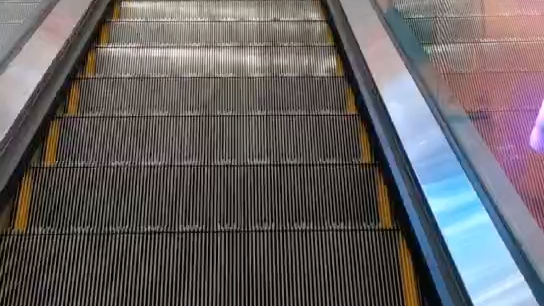 唐山吾悦广场的迅达扶梯