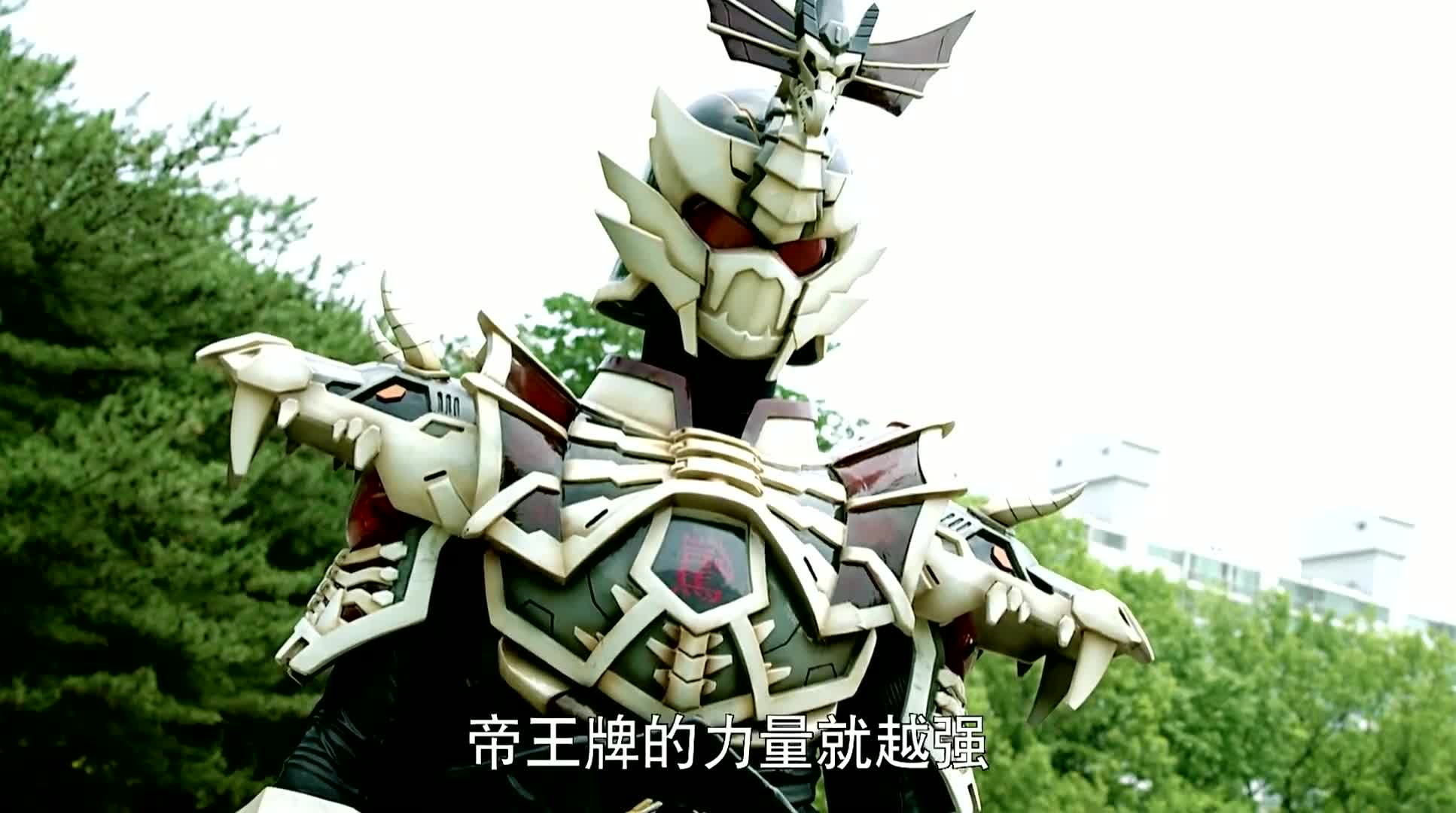 上一次看到这么精彩的披风对决,还是路法和炎帝!