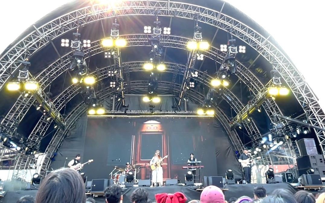 l05cy《电线杆上的鸟》香港clockenflap鸡飞音乐节20230304