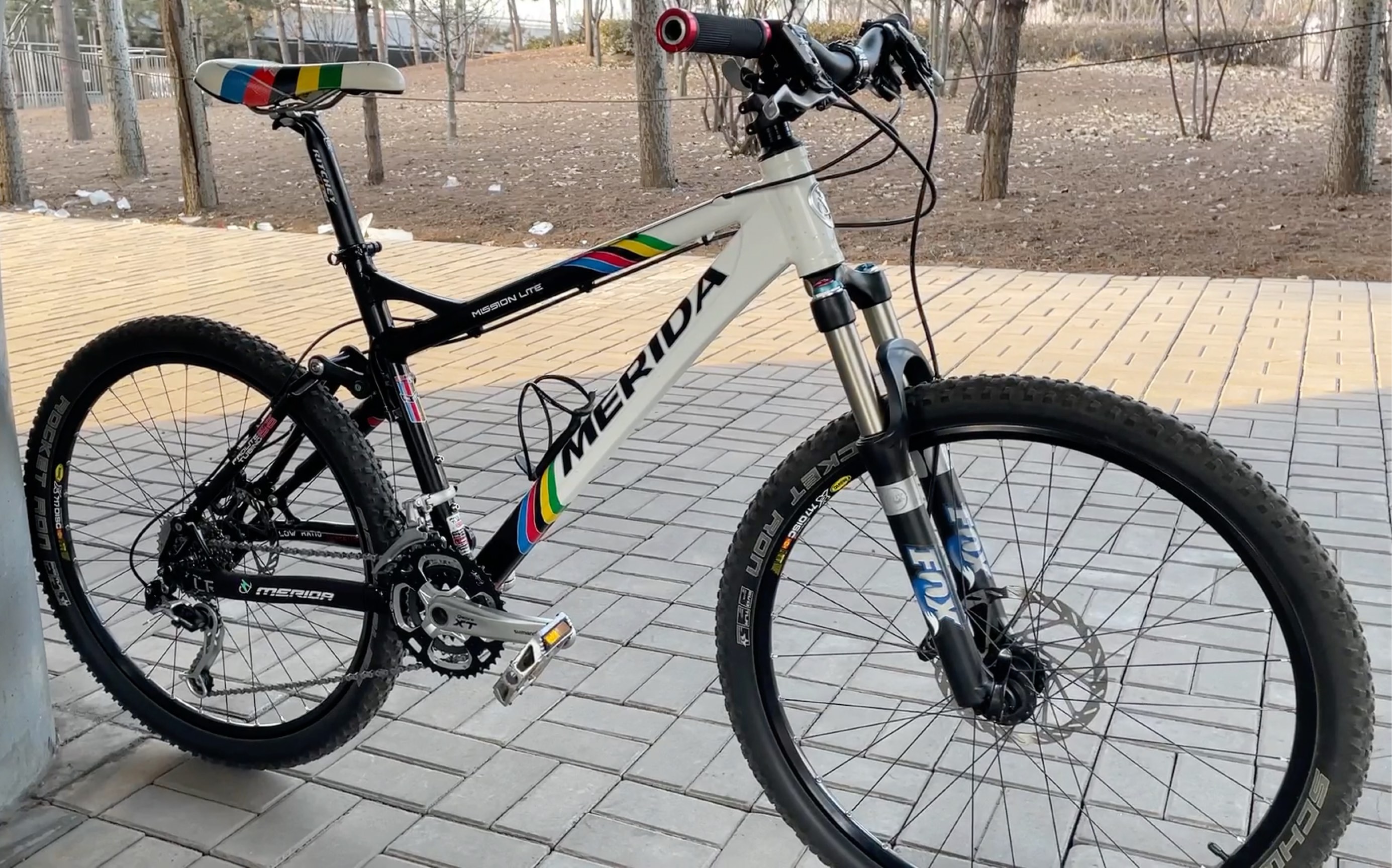 新年首骑更个06年冠军涂装的美利达missionlitelrs