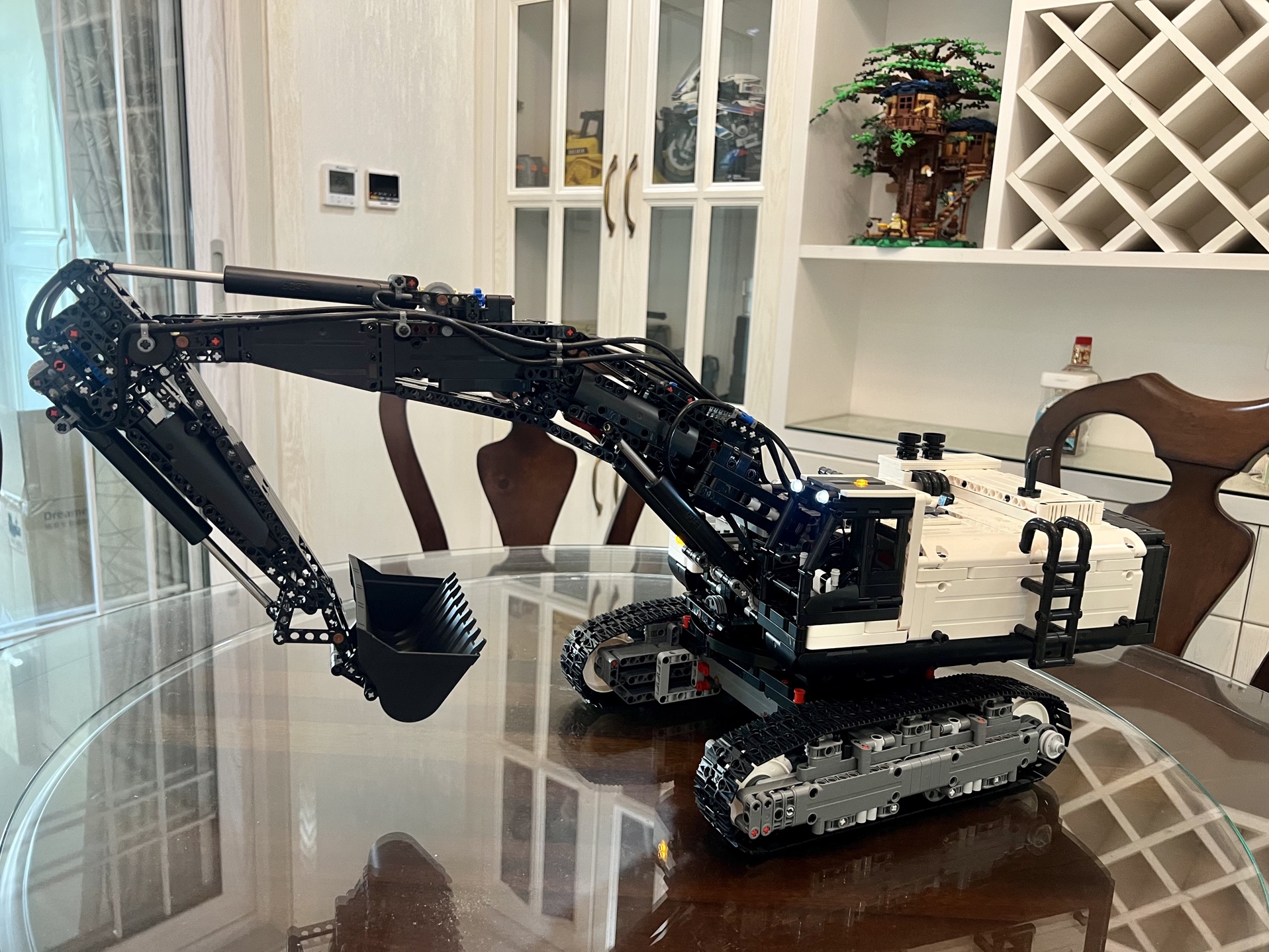 [图]这个挖掘机超棒！MOC-43636，Volvo Excavator 沃尔沃挖掘机