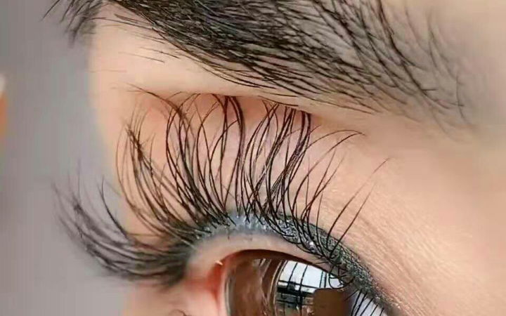 哇塞哇塞……索俏睫毛增长液太牛了吧!