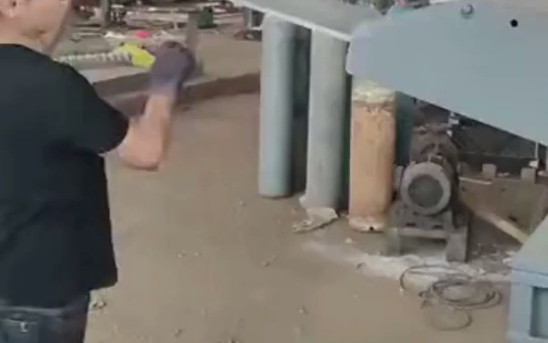 开阳县高寨乡：菌棒出产加工忙 特色工业促增收
