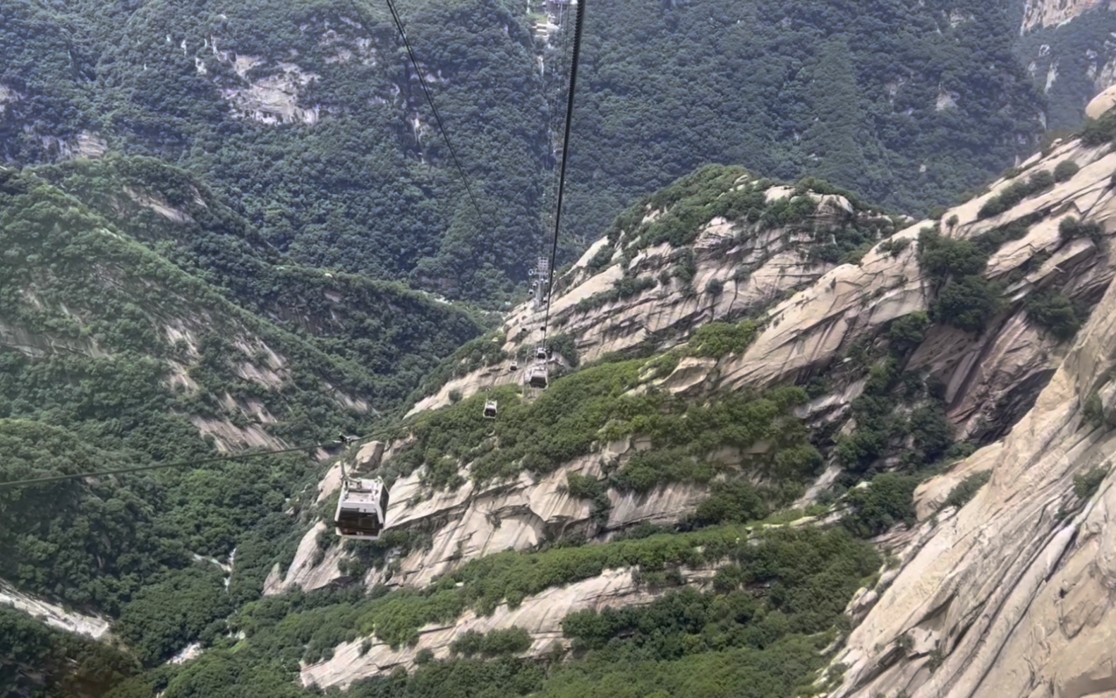 华山北峰索道(上行),西峰索道(下行)实录