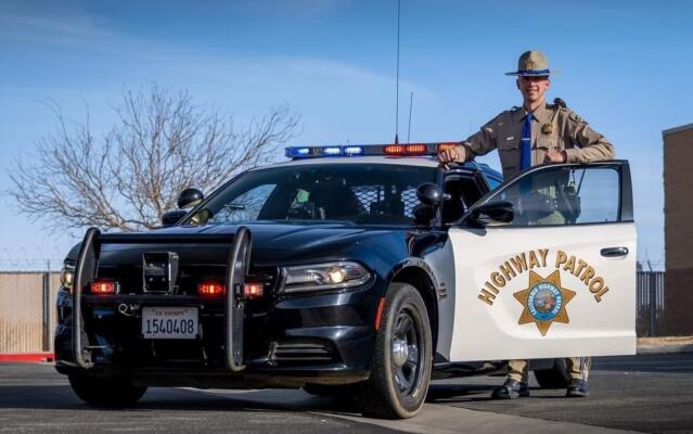 CHP( California Highway Patrol)加州公路巡警的警车图片哔哩哔哩bilibili