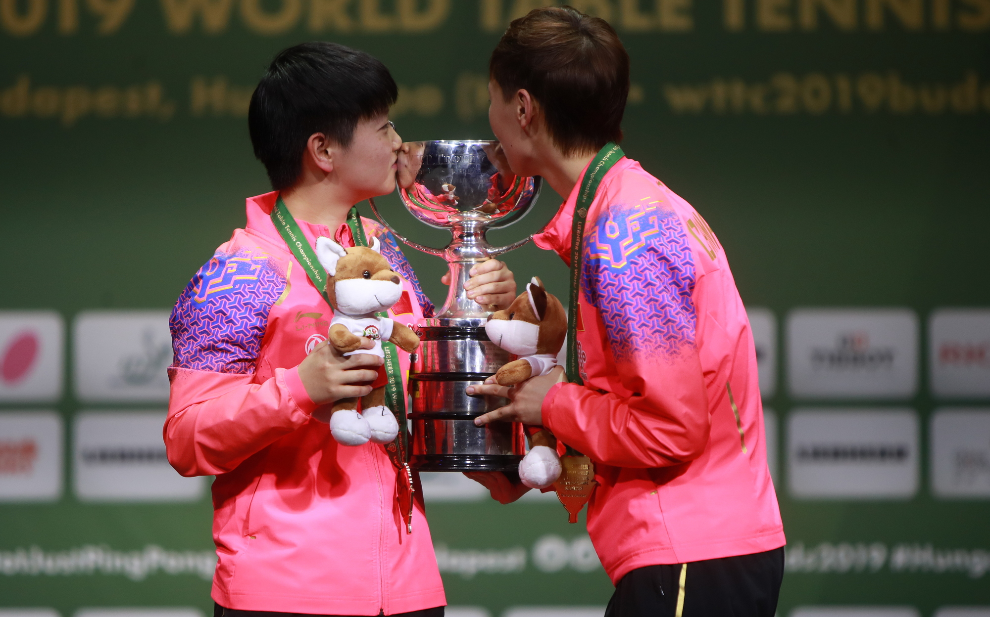 2019布达佩斯世界乒乓球锦标赛孙颖莎王曼昱女双比赛合集
