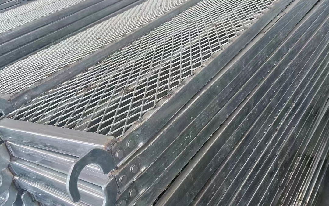 钢跳板盘扣踏板脚手架扣件建筑器材